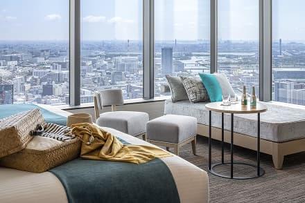 プレミアムギフト券25,000円の利用で得られる、上質な滞在をイメージした客室写真。